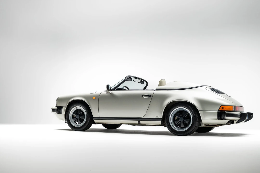 1989 Porsche 911 Carrera 3.2 - Image 9 of 31