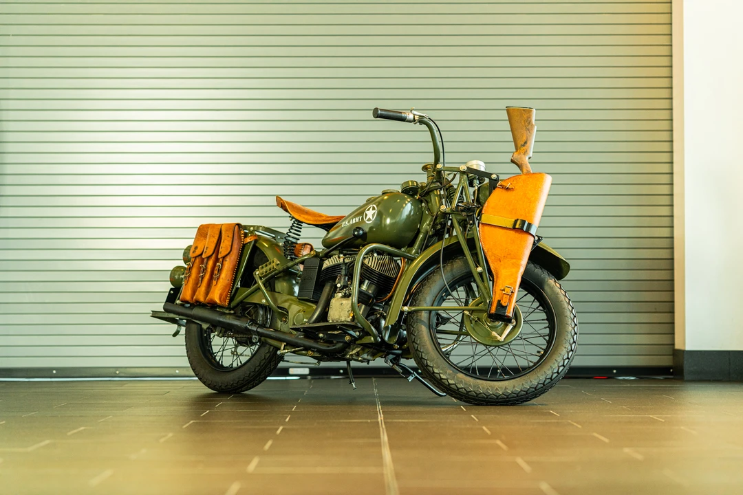 Indian Scout - Image 4 of 31