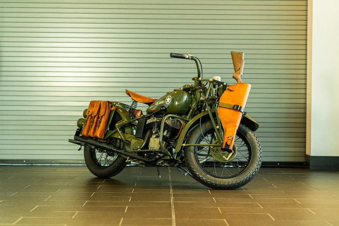 Indian Scout - Image 3 of 31