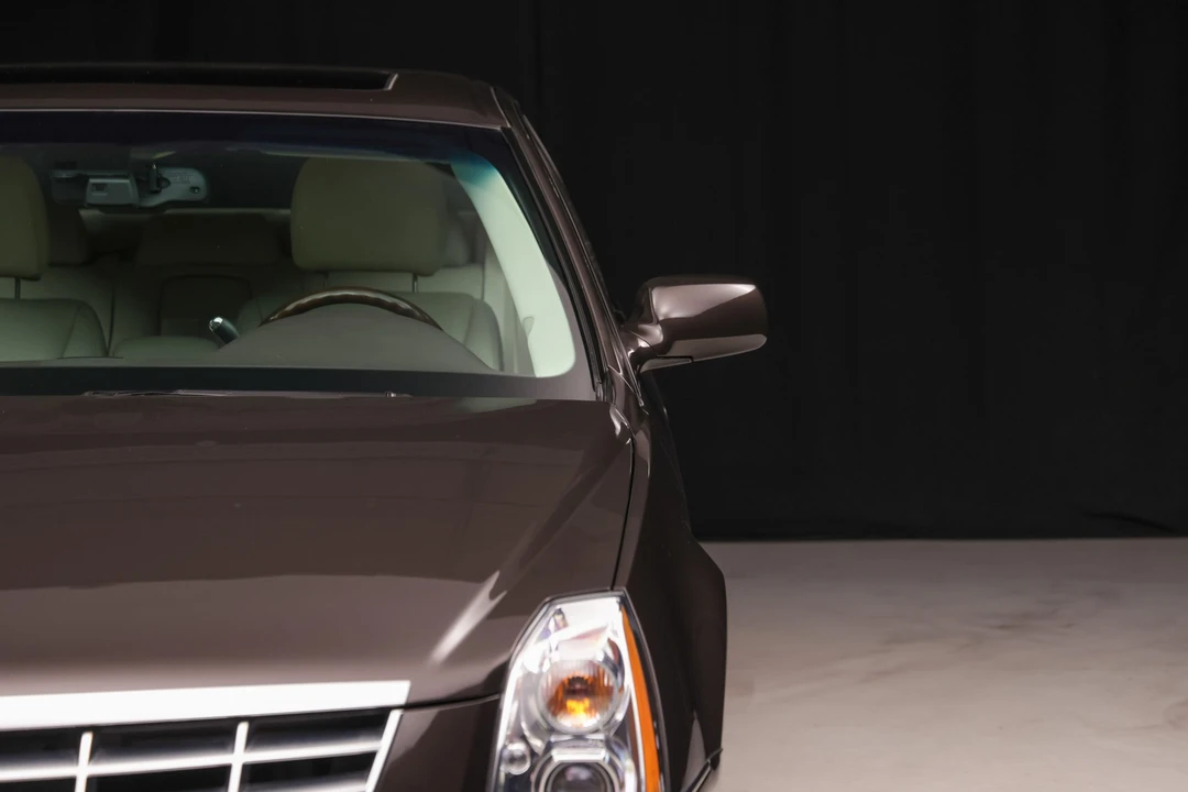 2009 Cadillac DTS - Image 20 of 31