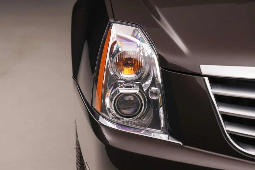 2009 Cadillac DTS - Image 26 of 31