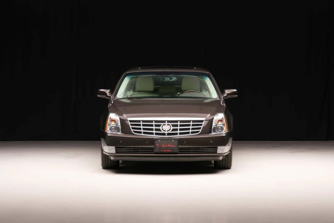 2009 Cadillac DTS - Image 13 of 31