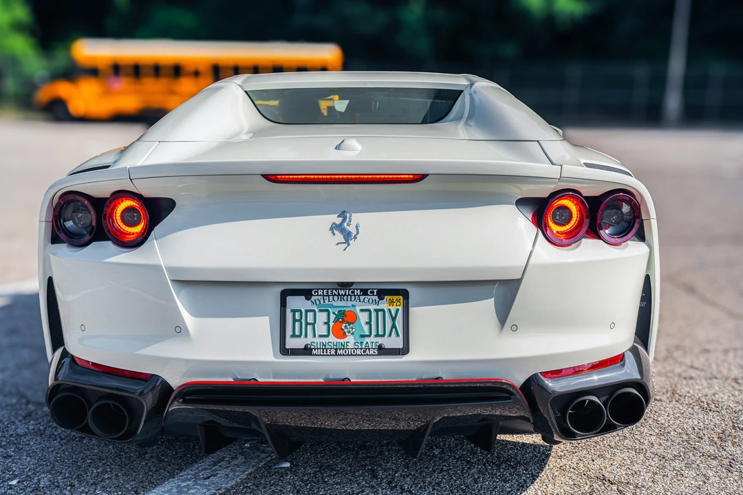 2022 Ferrari 812 GTS - Image 17 of 31