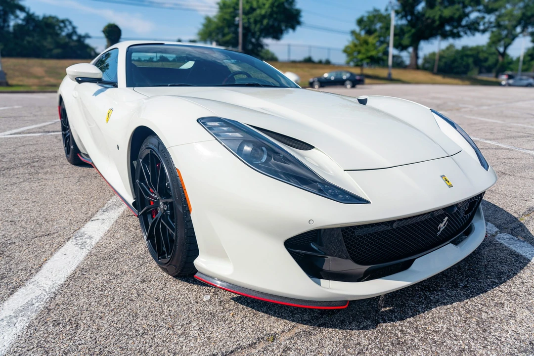 2022 Ferrari 812 GTS - Image 12 of 31