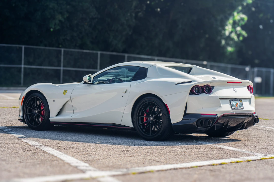 2022 Ferrari 812 GTS - Image 18 of 31