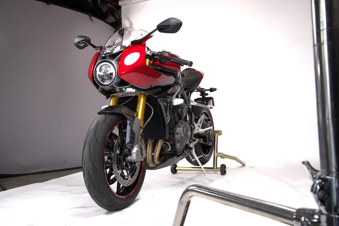 2024 Triumph Speed Triple - Image 22 of 31