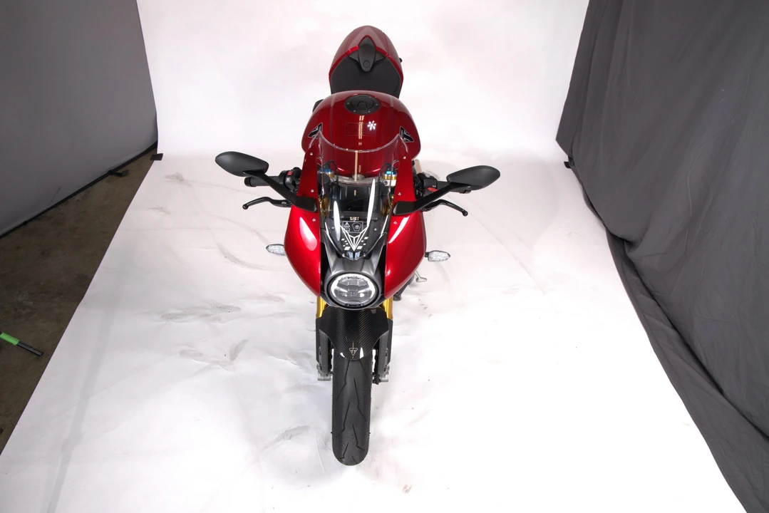 2024 Triumph Speed Triple - Image 24 of 31