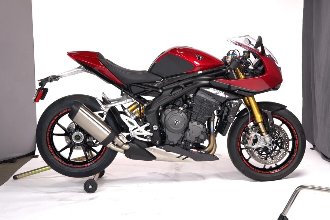 2024 Triumph Speed Triple - Image 7 of 31