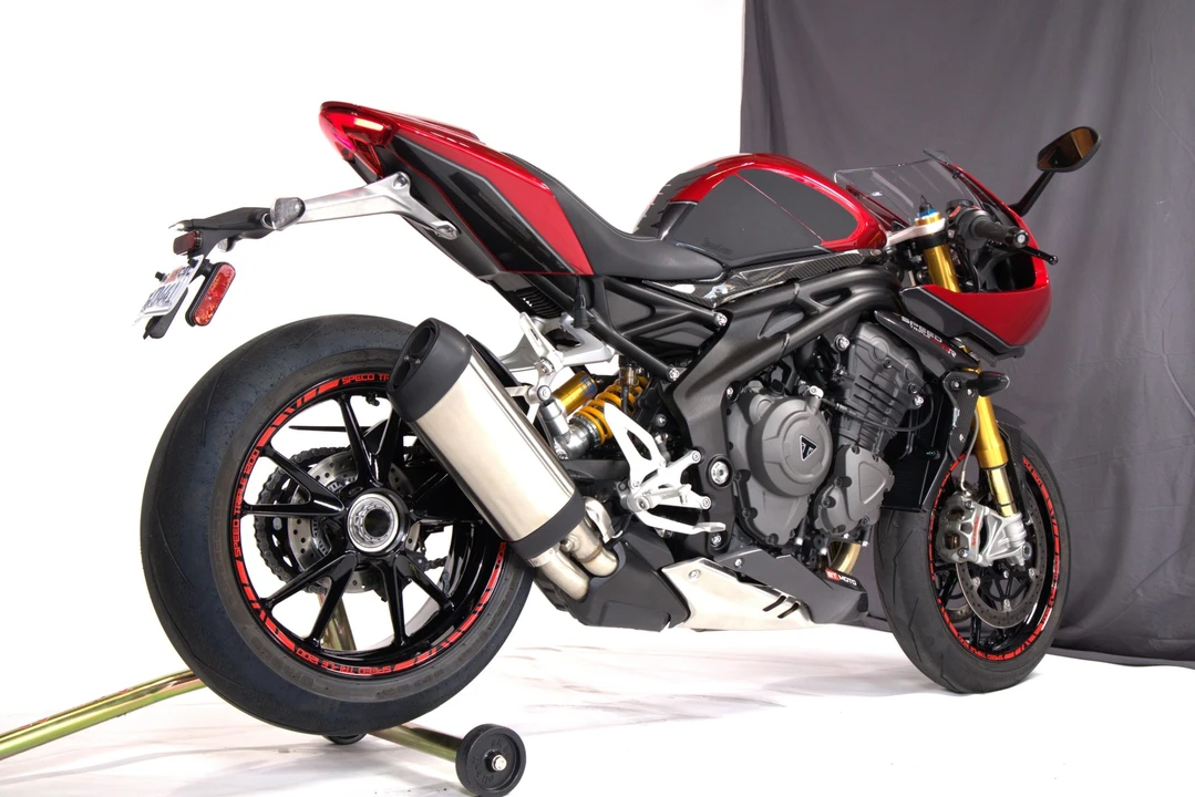 2024 Triumph Speed Triple - Image 8 of 31