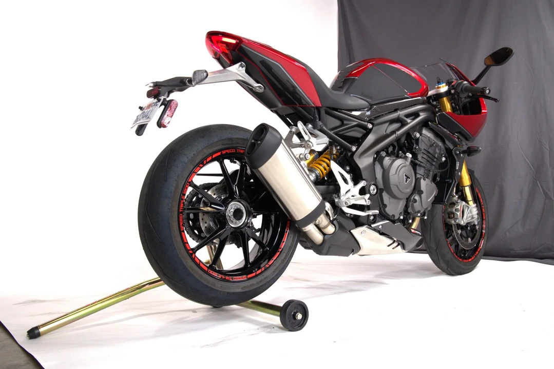 2024 Triumph Speed Triple - Image 9 of 31