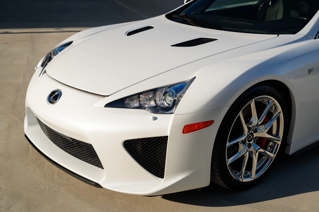 2012 Lexus LFA - Image 11 of 31