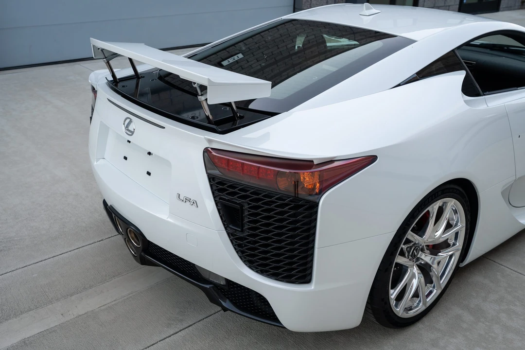 2012 Lexus LFA - Image 16 of 31