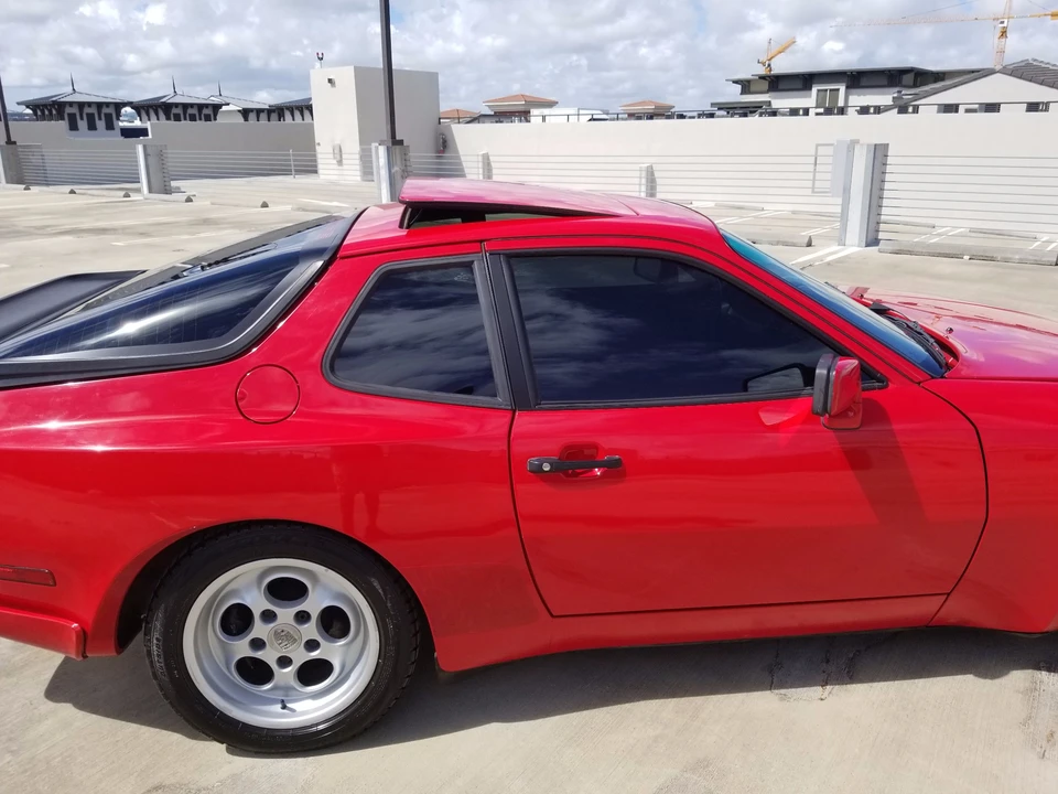 1986 Porsche 944 Turbo - Image 24 of 31