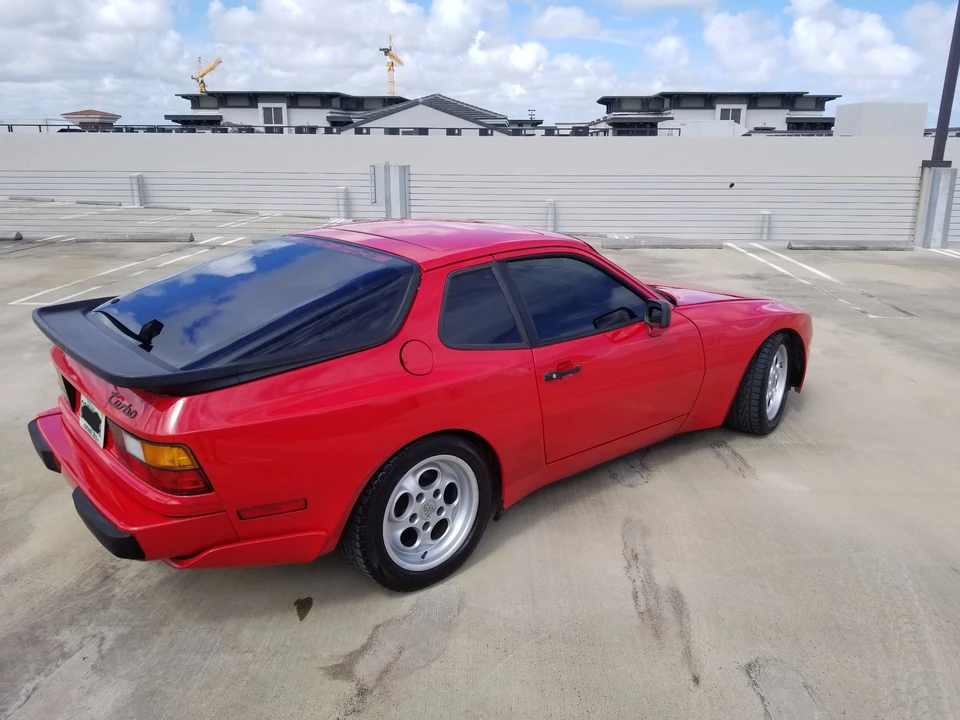 1986 Porsche 944 Turbo - Image 12 of 31