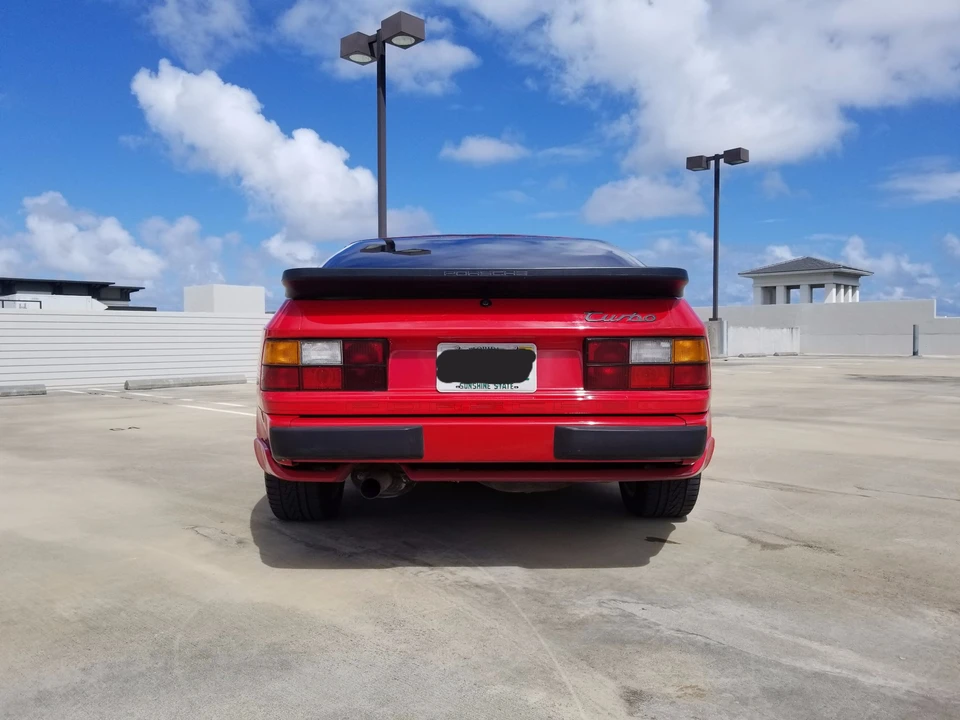 1986 Porsche 944 Turbo - Image 9 of 31