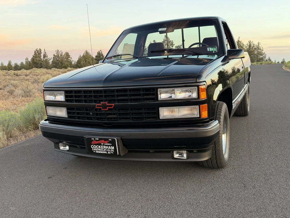 1990 Chevrolet 454 SS - Image 2 of 31