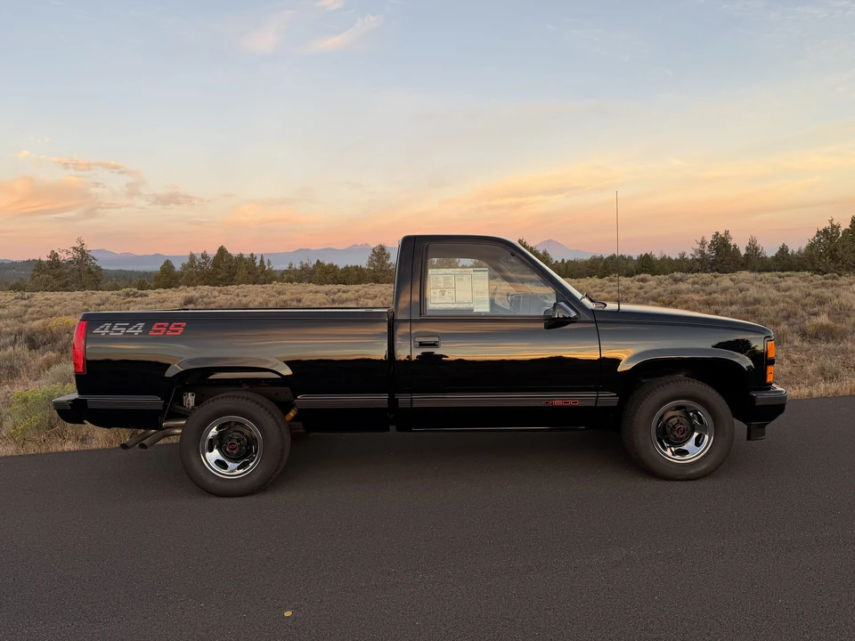 1990 Chevrolet 454 SS - Image 17 of 31
