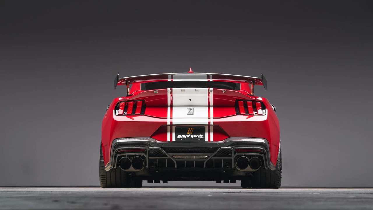 2024 Ford Shelby Mustang - Image 10 of 31