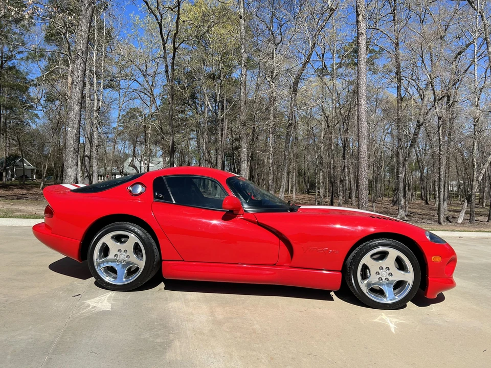 2002 Dodge Viper GTS 2nd Gen - Image 31 of 31