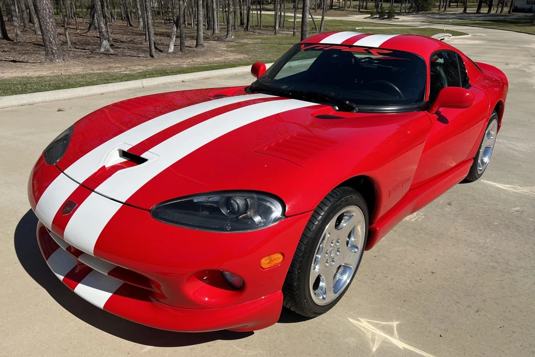 2002 Dodge Viper GTS 2nd Gen - Image 3 of 31