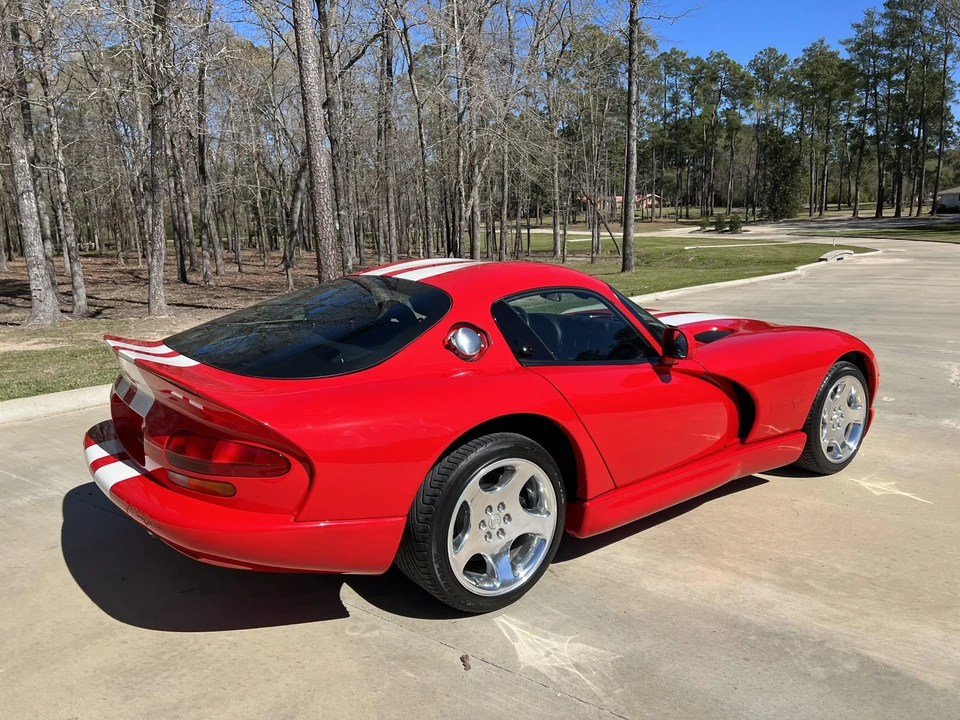 2002 Dodge Viper GTS 2nd Gen - Image 27 of 31