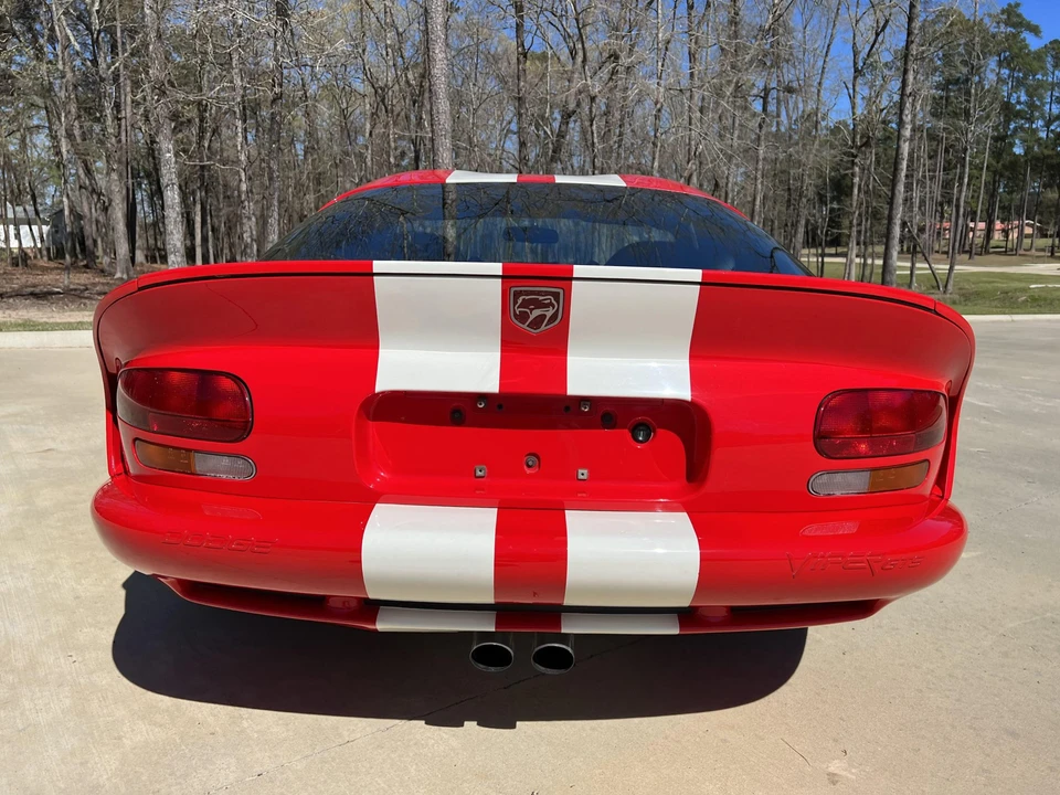 2002 Dodge Viper GTS 2nd Gen - Image 19 of 31