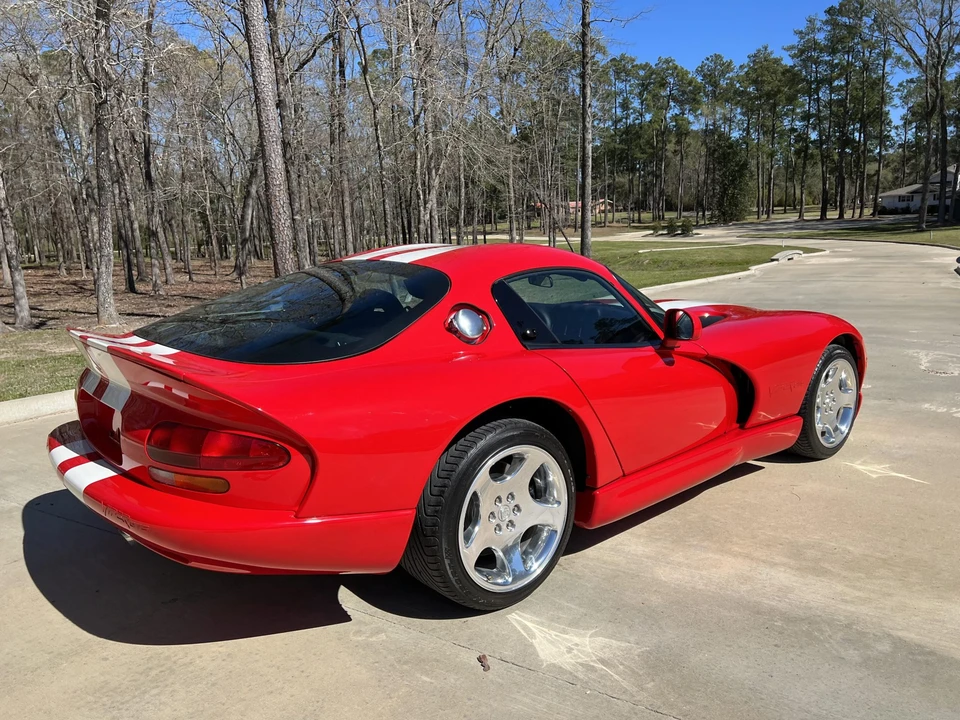 2002 Dodge Viper GTS 2nd Gen - Image 26 of 31