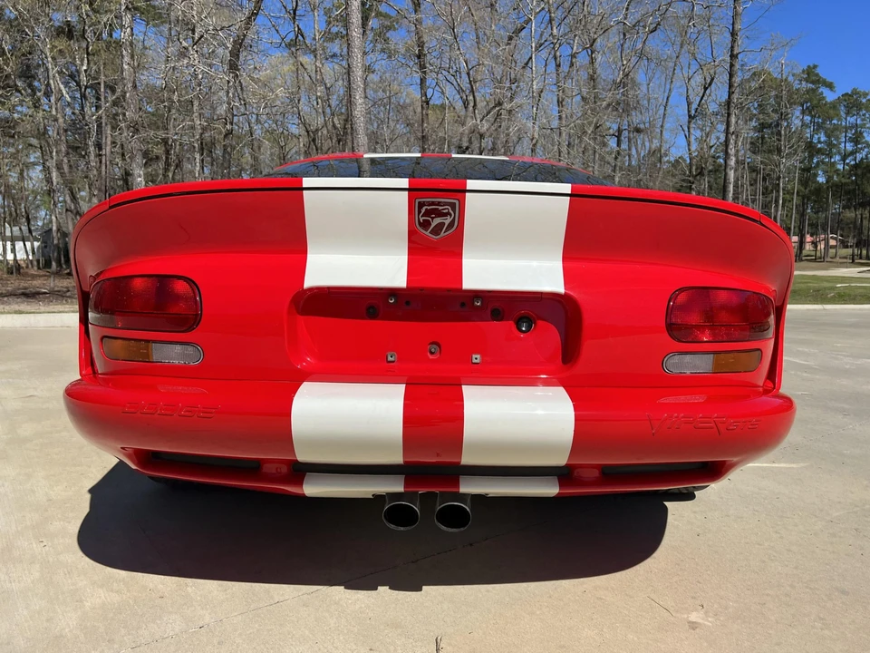 2002 Dodge Viper GTS 2nd Gen - Image 20 of 31