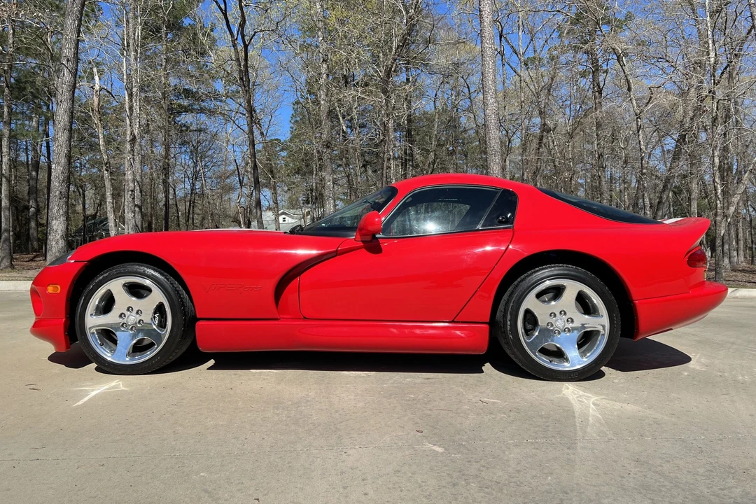 2002 Dodge Viper GTS 2nd Gen - Image 7 of 31