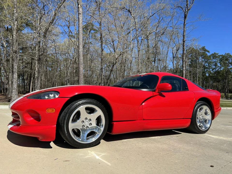 2002 Dodge Viper GTS 2nd Gen - Image 4 of 31