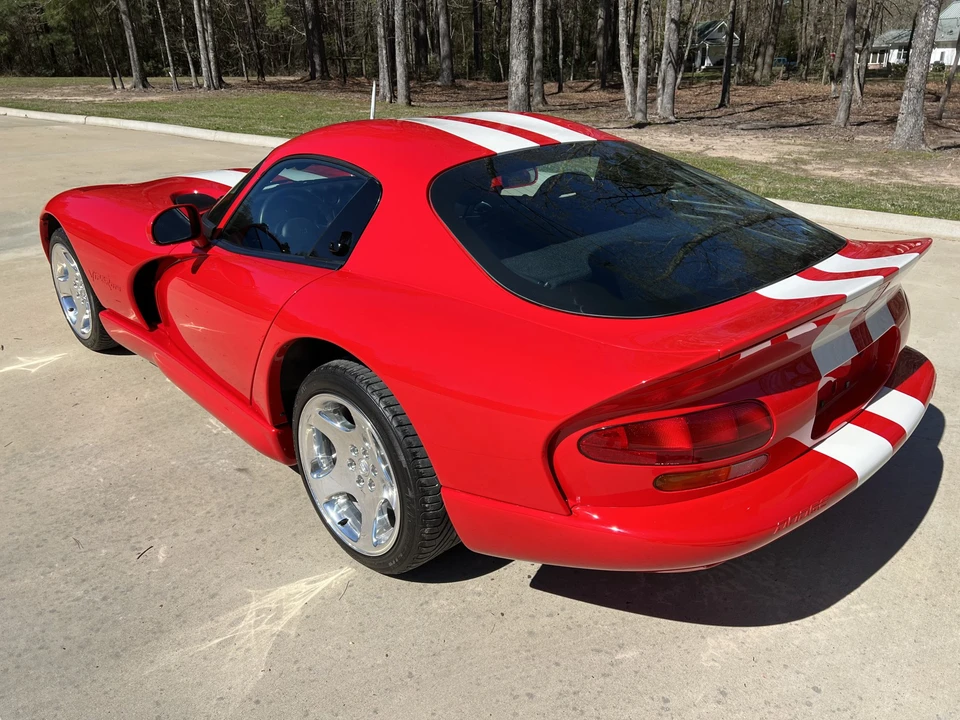 2002 Dodge Viper GTS 2nd Gen - Image 10 of 31