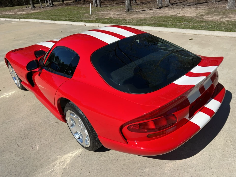 2002 Dodge Viper GTS 2nd Gen - Image 11 of 31