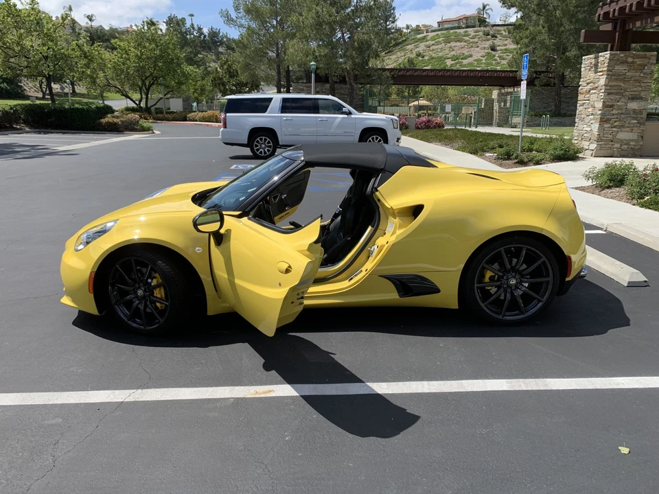 2016 Alfa Romeo 4C Spider - Image 22 of 31