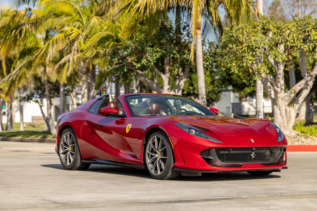 2022 Ferrari 812 GTS - Image 17 of 31