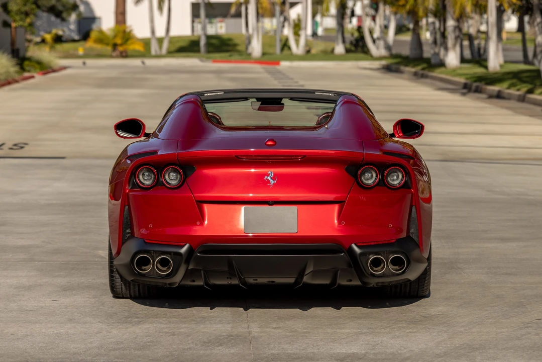 2022 Ferrari 812 GTS - Image 12 of 31