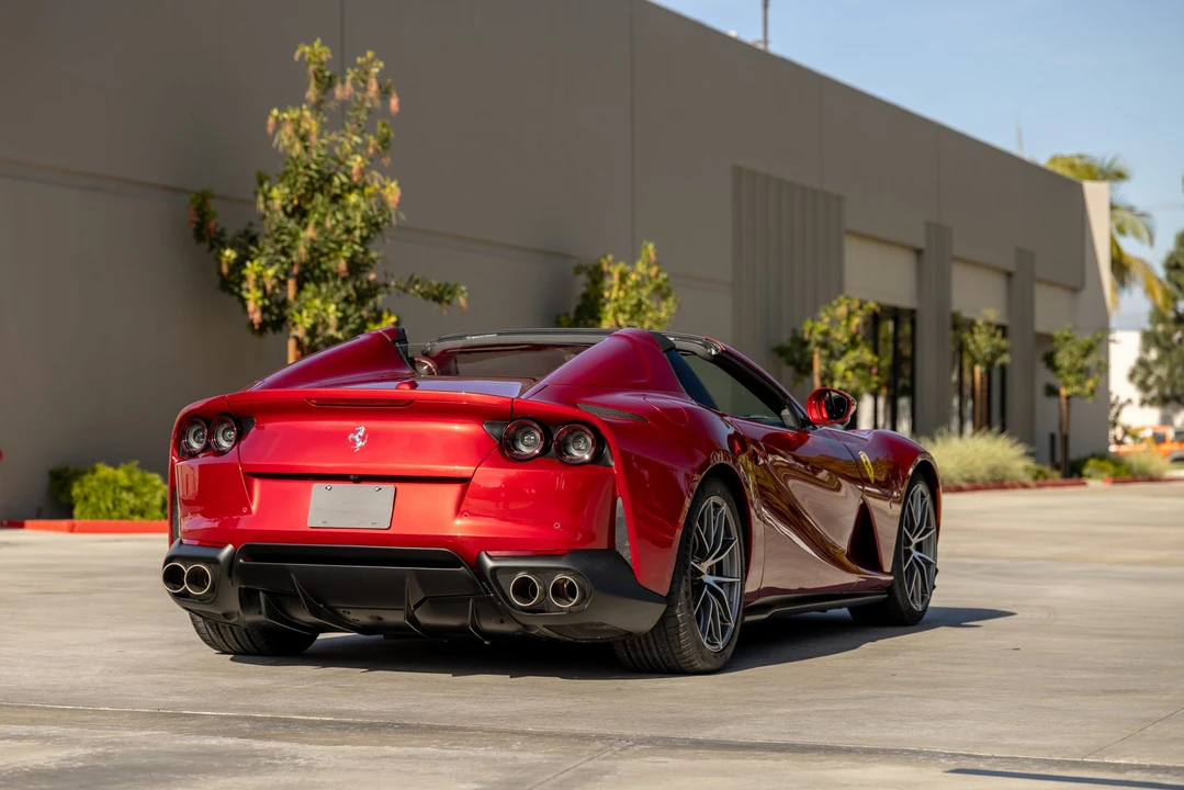 2022 Ferrari 812 GTS - Image 13 of 31