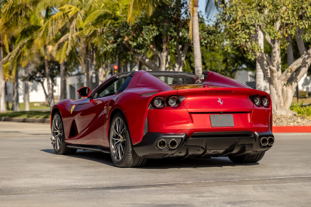 2022 Ferrari 812 GTS - Image 10 of 31