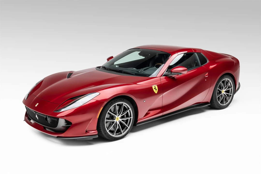 2022 Ferrari 812 GTS - Image 25 of 31