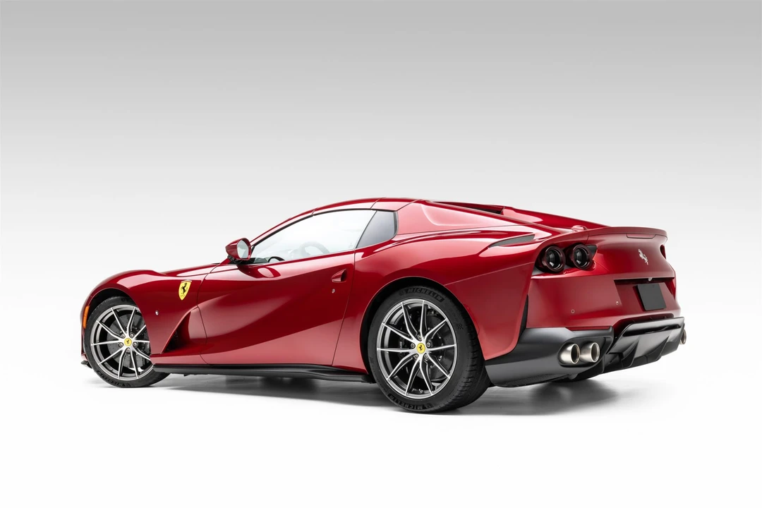 2022 Ferrari 812 GTS - Image 28 of 31