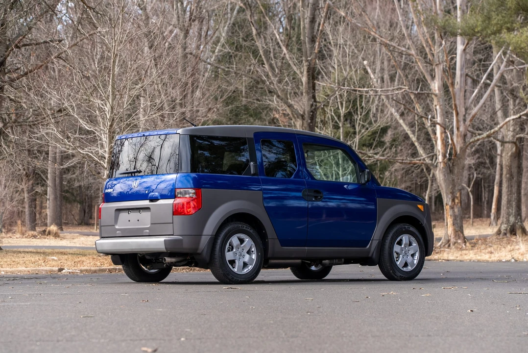 2004 Honda Element - Image 16 of 31