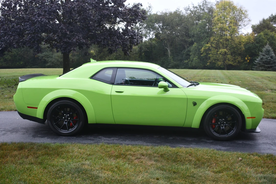 2023 Dodge Challenger SRT Hellcat 3rd Gen - Image 5 of 31