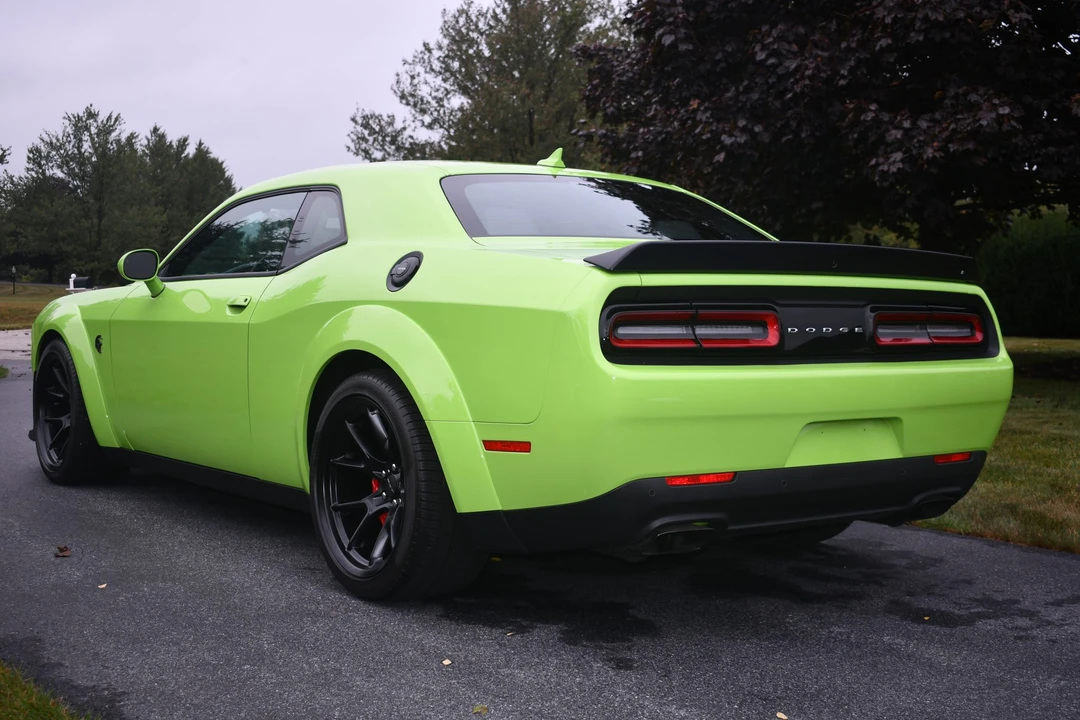 2023 Dodge Challenger SRT Hellcat 3rd Gen - Image 13 of 31