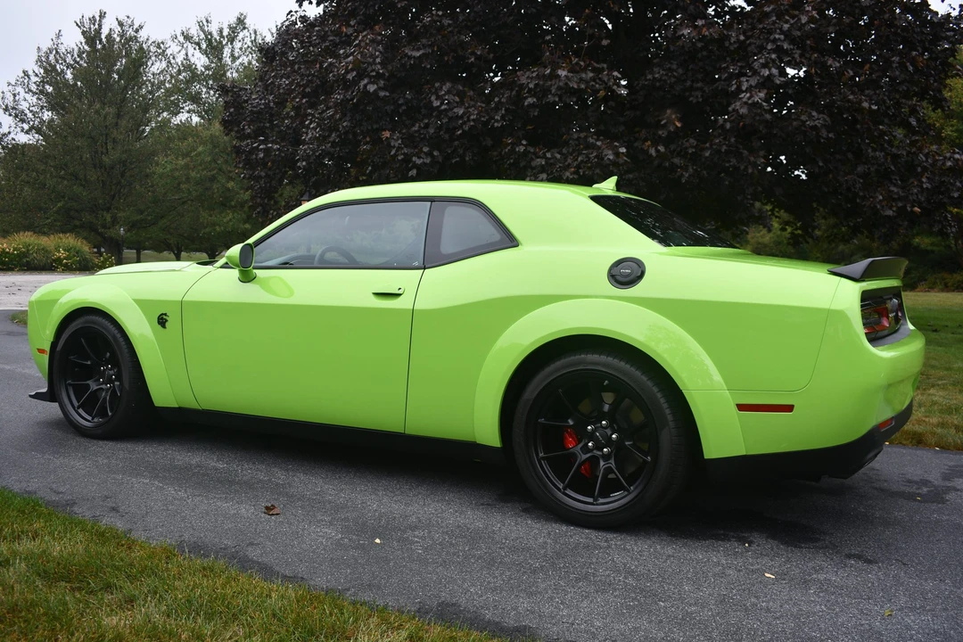 2023 Dodge Challenger SRT Hellcat 3rd Gen - Image 15 of 31