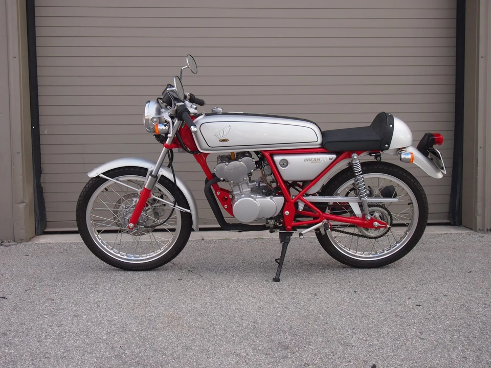 1997 Honda CB50R - Image 8 of 31