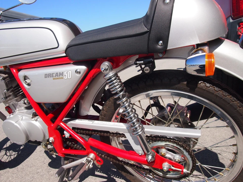 1997 Honda CB50R - Image 11 of 31