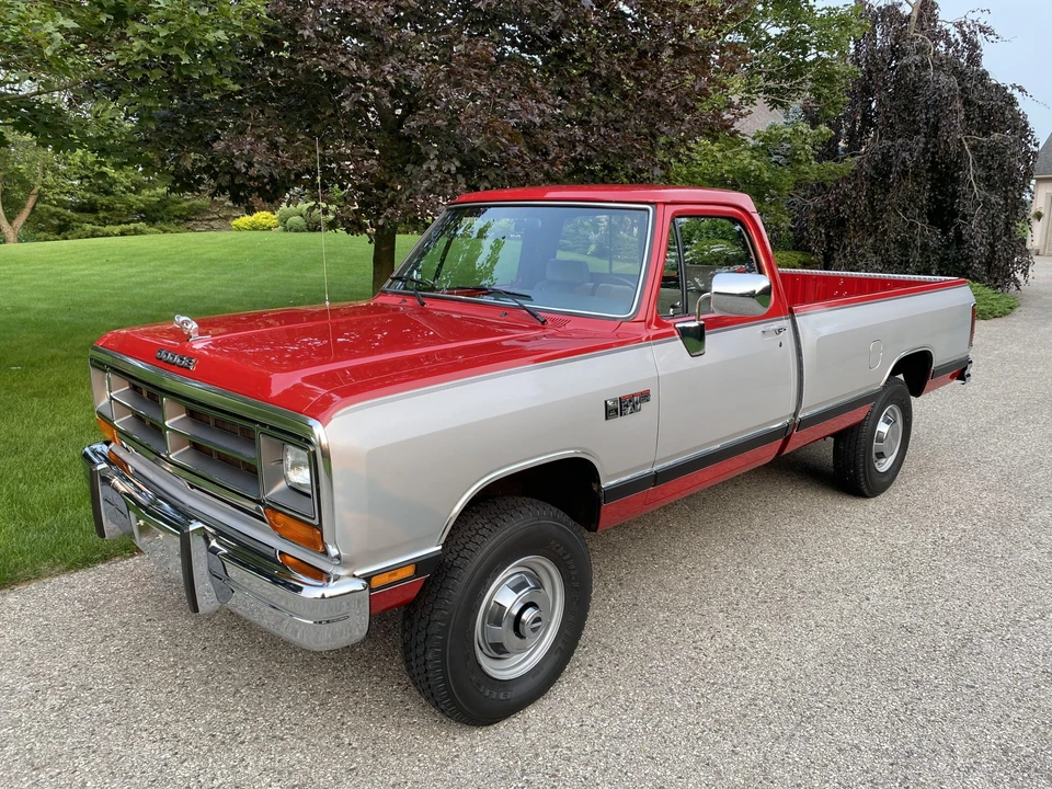 1990 Dodge Ram 1st Gen - Image 2 of 31