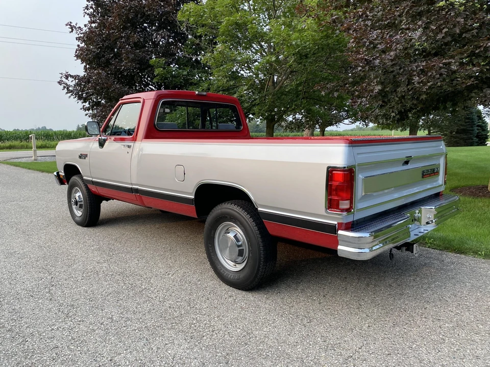 1990 Dodge Ram 1st Gen - Image 9 of 31