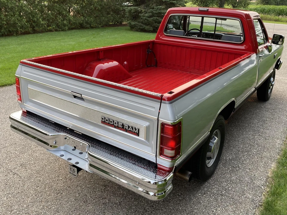 1990 Dodge Ram 1st Gen - Image 15 of 31