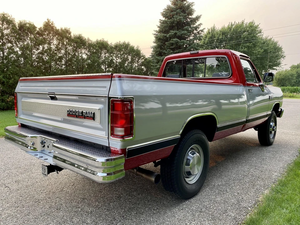 1990 Dodge Ram 1st Gen - Image 16 of 31