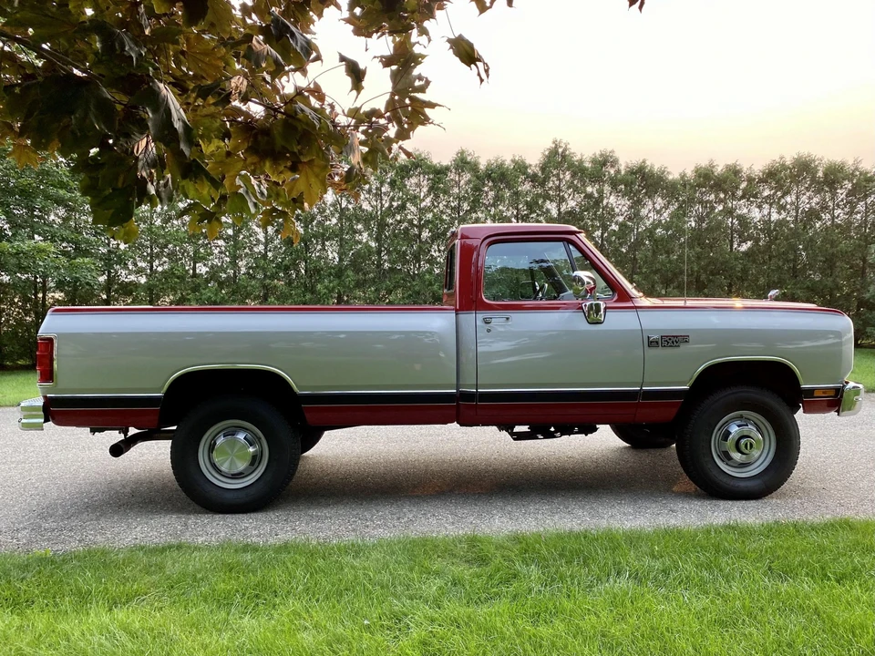 1990 Dodge Ram 1st Gen - Image 18 of 31